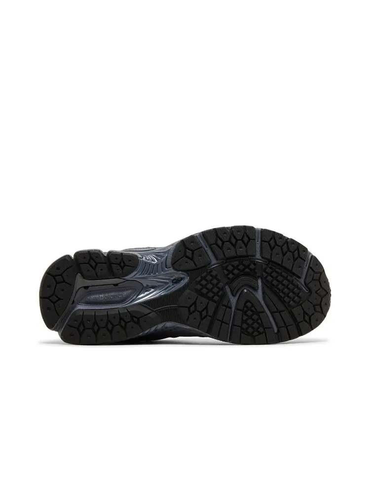 Кроссовки New Balance 2002R Big Kid Dark Arctic Grey Navy — изображение 4 из 6, темный серый темно-синий