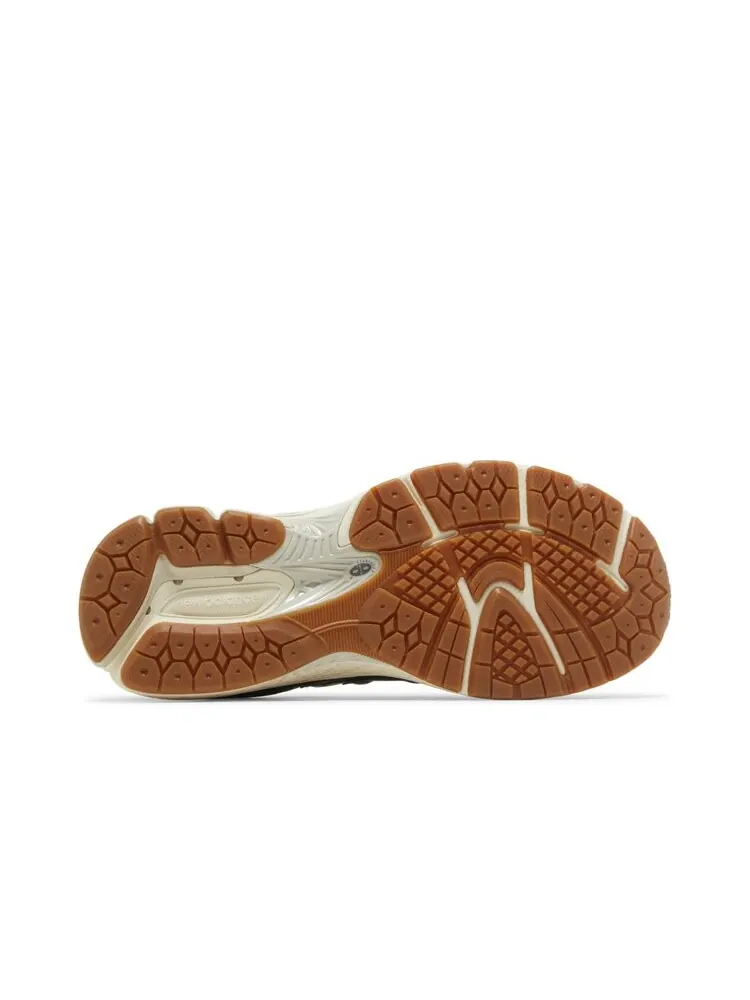 Кроссовки New Balance 2002R Big Kid — изображение 4 из 4, зеленый