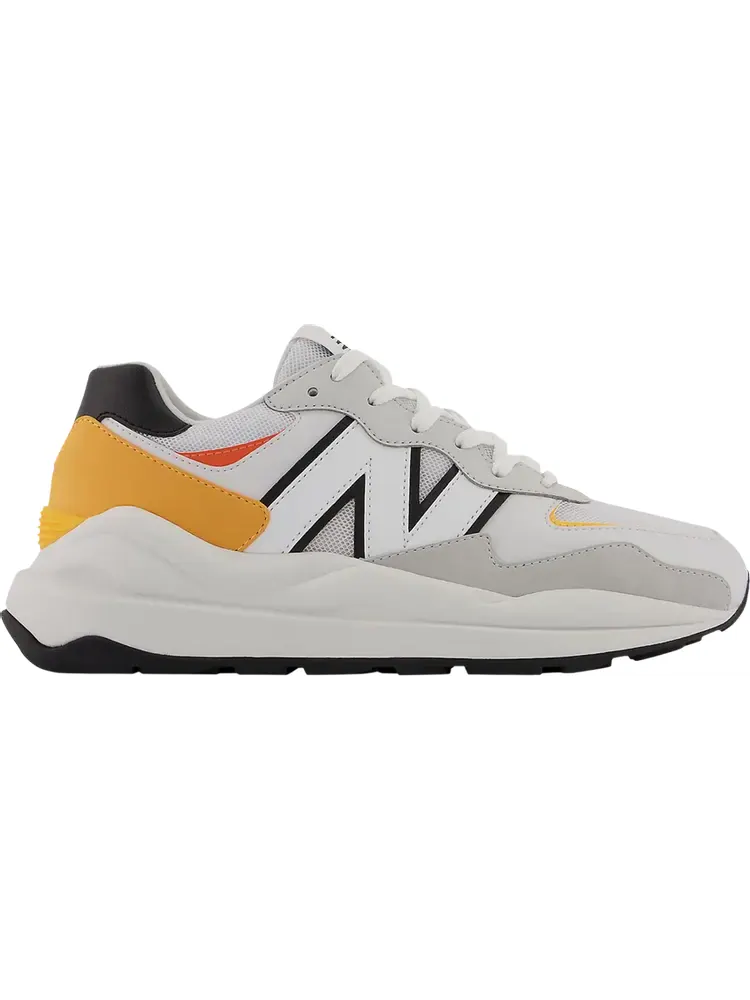 Кроссовки New Balance 57/40 Big Kid Wide 'Summer Fog Peach Glaze' — изображение 1 из 1, серый