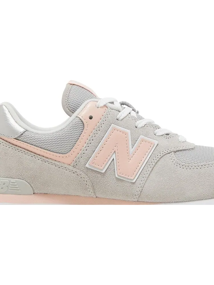 Детские кроссовки New Balance 574 Core — изображение 2 из 8, серый/розовый