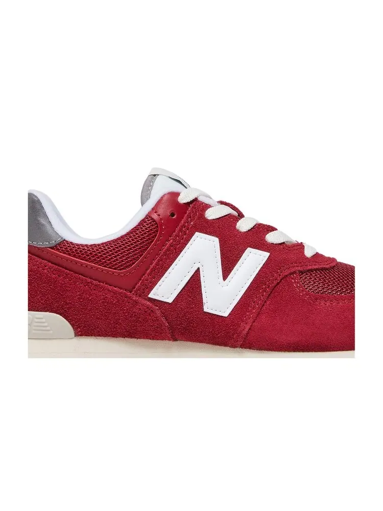 Кроссовки New Balance 574 Big Kid — изображение 2 из 4, красный