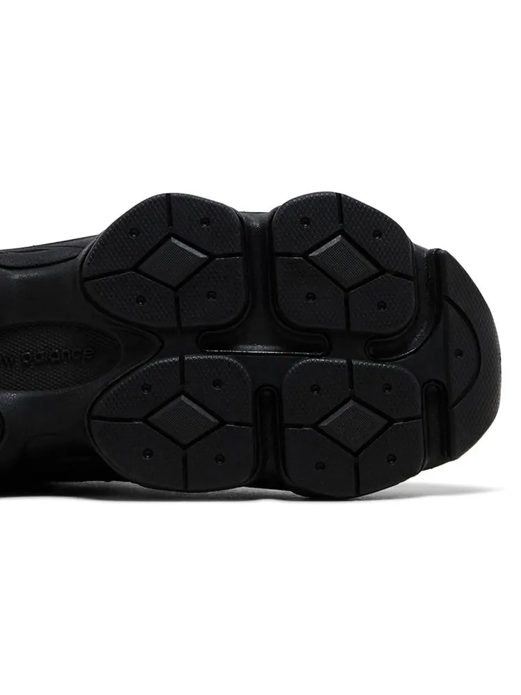 Кроссовки New Balance 9060 Big Kid 'Triple Black Suede' — изображение 5 из 8, черный