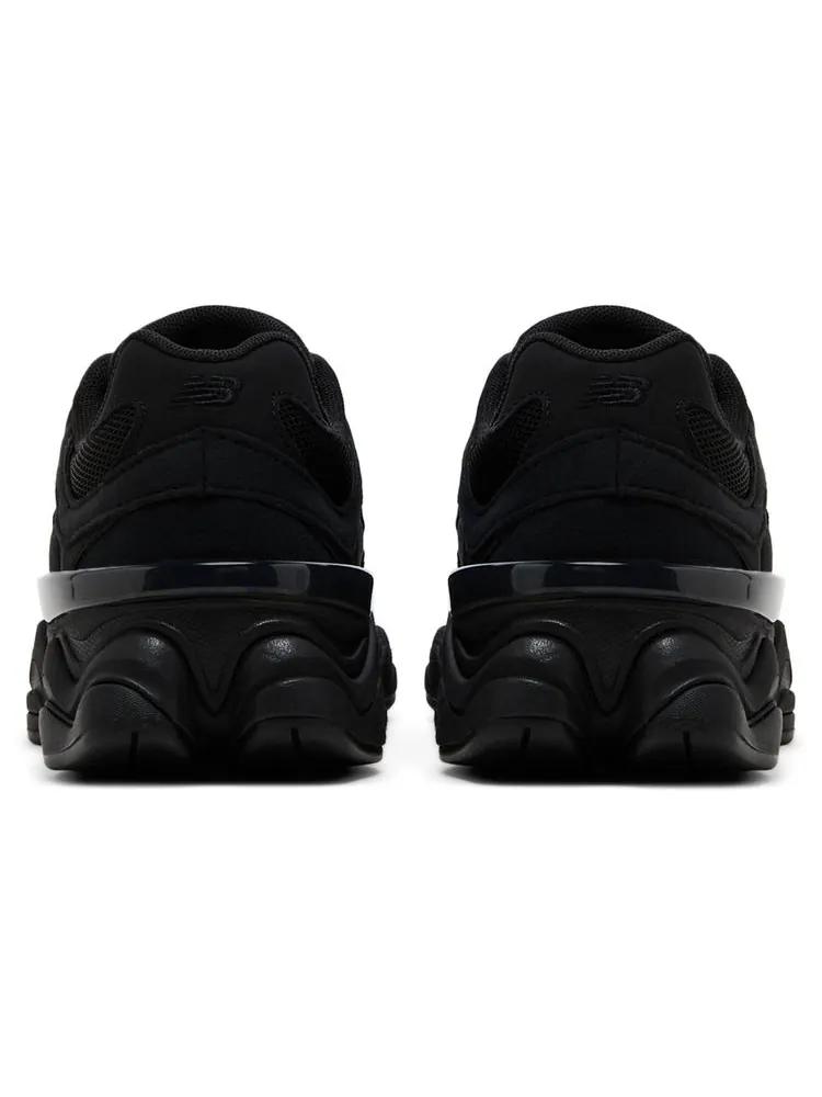 Кроссовки New Balance 9060 Big Kid 'Triple Black Suede' — изображение 6 из 8, черный