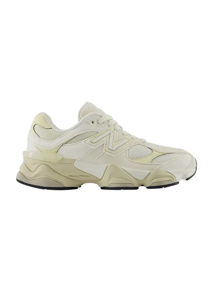 Кроссовки New Balance 9060 Big Kid — изображение 1 из 1, бежевый