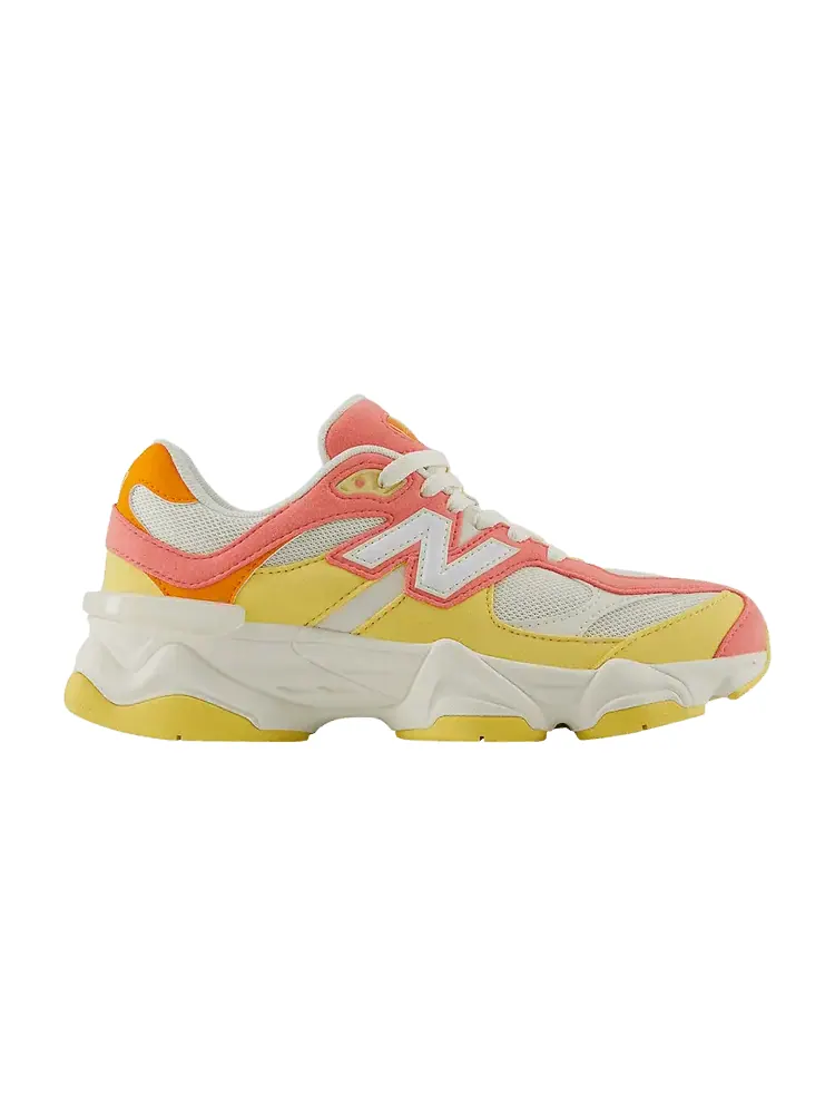 Кроссовки New Balance 9060 Big Kid 'Saturated Suedes Pack - Fluorescent' — изображение 1 из 1, красный