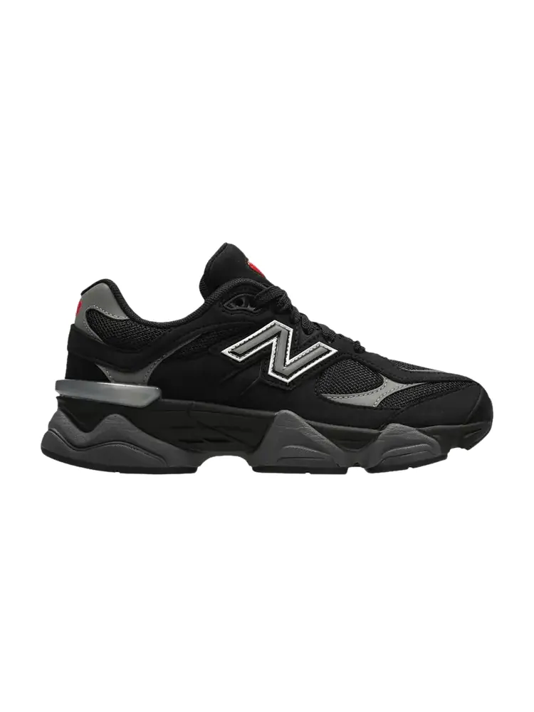 Кроссовки New Balance 9060 Big Kid Wide — изображение 1 из 1, черный серый серебристый