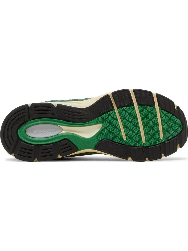 Кроссовки Teddy Santis x 990v3 Big Kid 'Green Gold' — изображение 4 из 4, зеленый