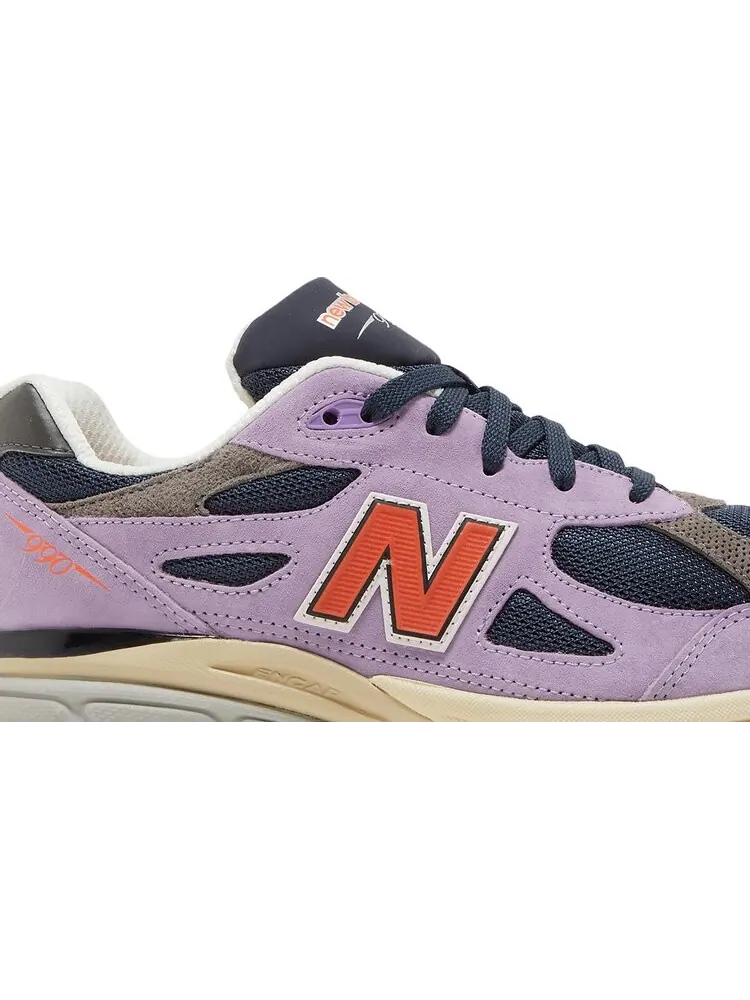Кроссовки New Balance Teddy Santis x 990v3 Big Kid 'Raw Amethyst' — изображение 2 из 8, фиолетовый