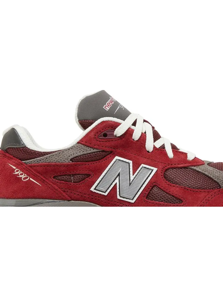 Кроссовки New Balance Teddy Santis x 990v3 Big Kid 'Scarlet Marblehead' — изображение 2 из 8, красный