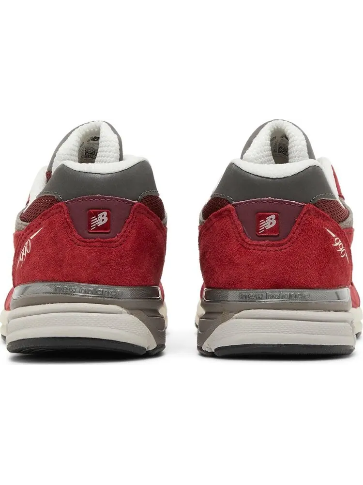 Кроссовки New Balance Teddy Santis x 990v3 Big Kid 'Scarlet Marblehead' — изображение 6 из 8, красный