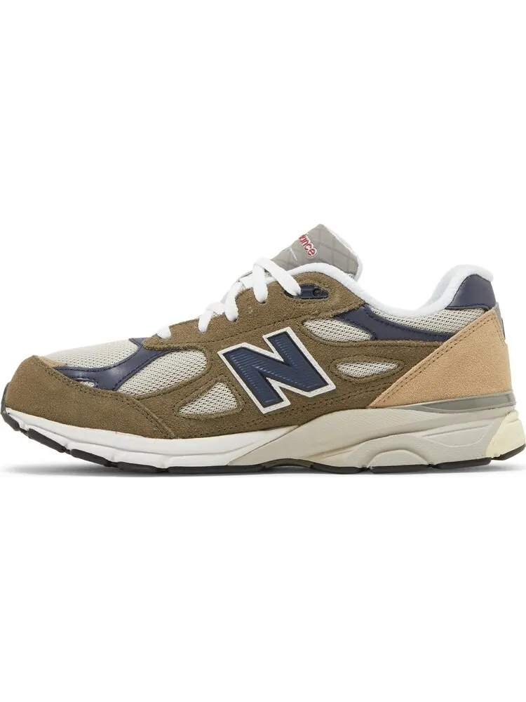 Кроссовки New Balance Teddy Santis x 990v3 Big Kid 'Dark Camo' — изображение 3 из 8, зеленый