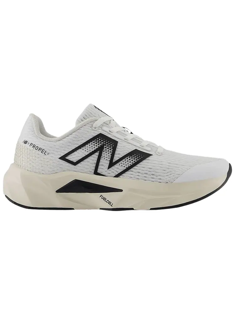 Кроссовки New Balance FuelCell Propel v5 Big Kid 'White Black' — изображение 1 из 1, белый черный