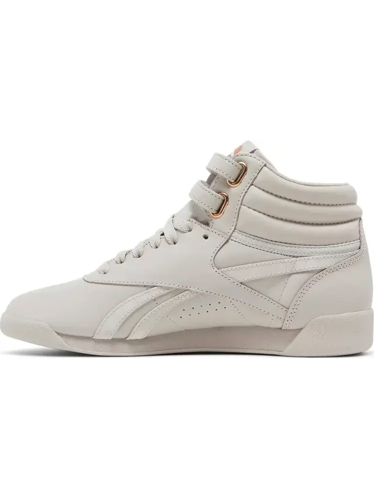 Кроссовки cardi b x wmns freestyle high 'moonstone boulder grey' Reebok — изображение 3 из 8, серый