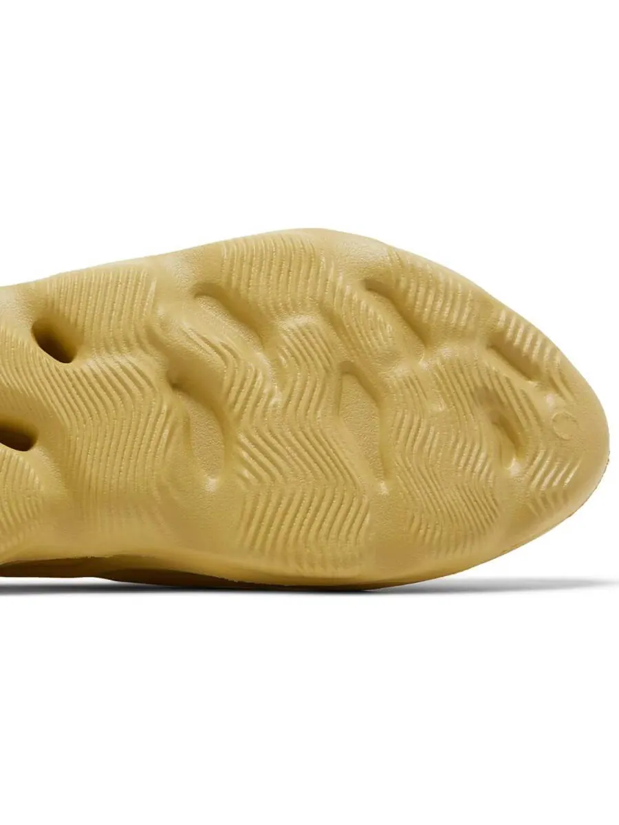 Кроссовки Yeezy Foam Runner Sulfur — изображение 8 из 8, желтый