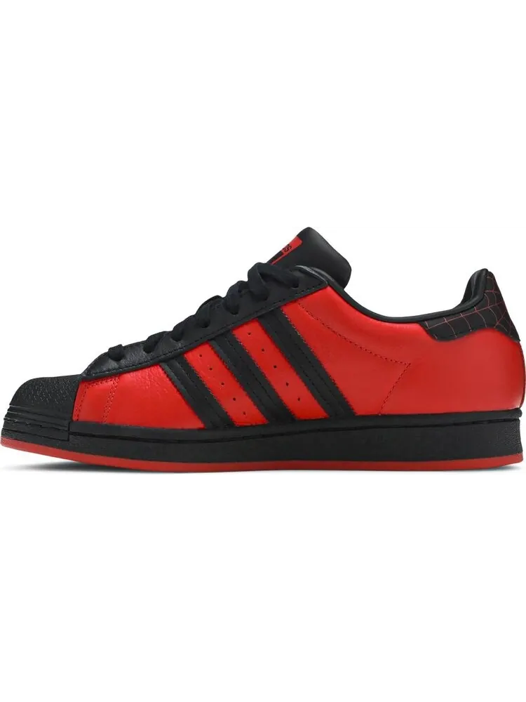 Кроссовки Adidas Marvel x Playstation x Superstar 'Spider-Man: Miles Morales' — изображение 3 из 8, красный