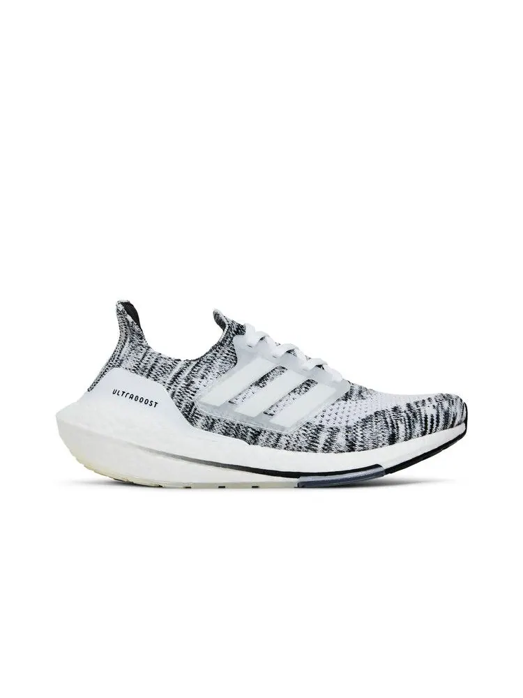 Кроссовки adidas Wmns UltraBoost 21 'White Black' — изображение 2 из 9, белый/белый/черный