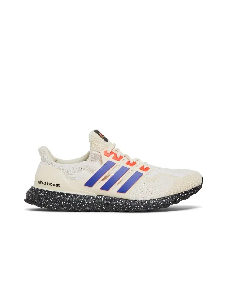 Кроссовки Adidas UltraBoost 5.0 DNA — изображение 1 из 4, белый