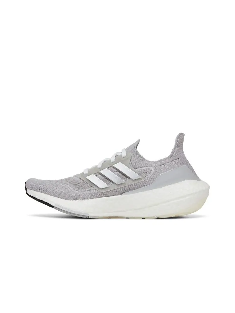 Кроссовки Adidas Wmns UltraBoost 21 — изображение 3 из 8