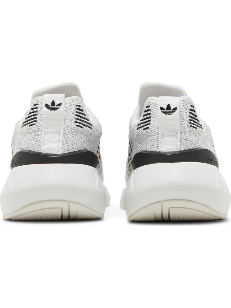Кроссовки Adidas Wmns Swift Run 22 — изображение 6 из 8, белый