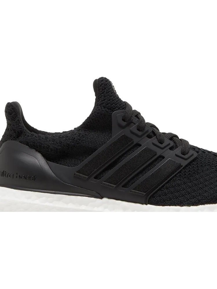 Женские кроссовки Adidas Wmns UltraBoost 5.0 DNA 2022 — изображение 2 из 8, черный