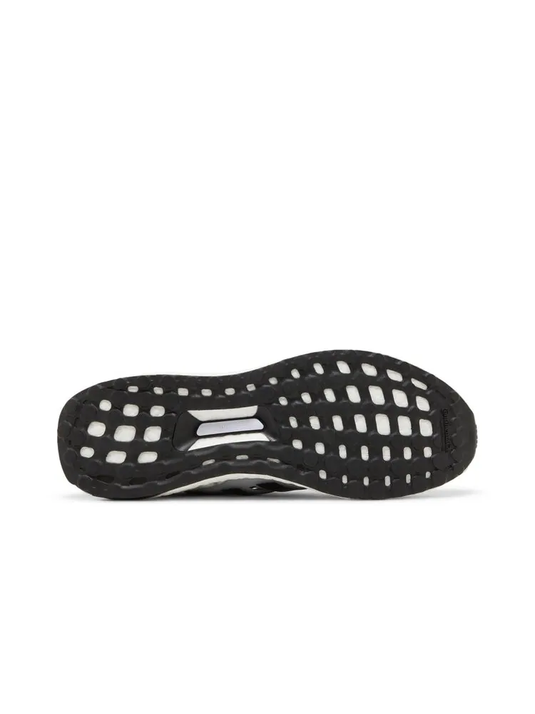 Кроссовки Adidas UltraBoost 1.0 DNA — изображение 4 из 4, белый