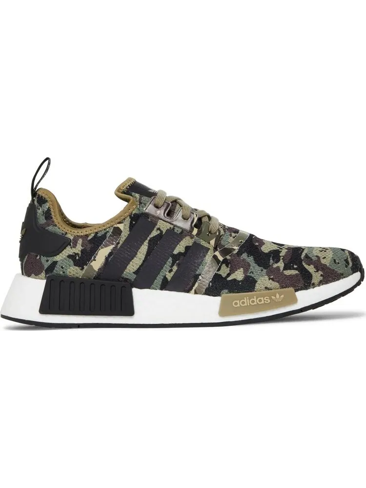 Кроссовки Adidas NMD_R1 'Cargo Camo' — изображение 1 из 8, зеленый