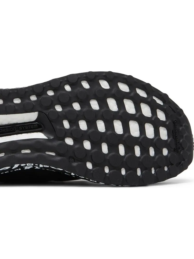 Кроссовки Adidas Mohamed Salah x UltraBoost DNA 2.0 'Core Black' — изображение 5 из 8, черный