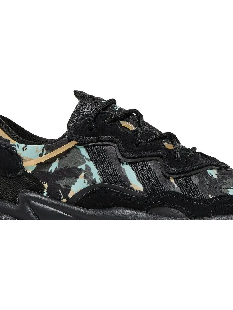 Кроссовки Adidas Ozweego 'Black Camo' — изображение 2 из 8, черный