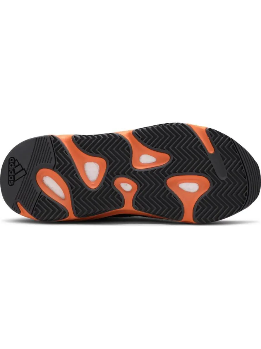 Кроссовки Yeezy Boost 700 Enflame Amber — изображение 3 из 10, песочный