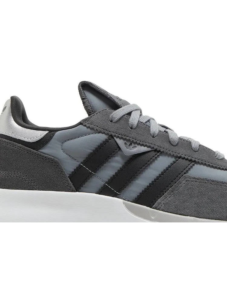 Кроссовки Adidas Retropy F2 'Grey Black' — изображение 2 из 8, серый