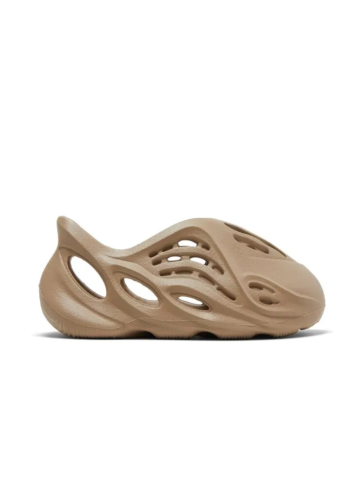 Кроссовки Adidas Yeezy Foam Runner Infants — изображение 1 из 4, коричневый