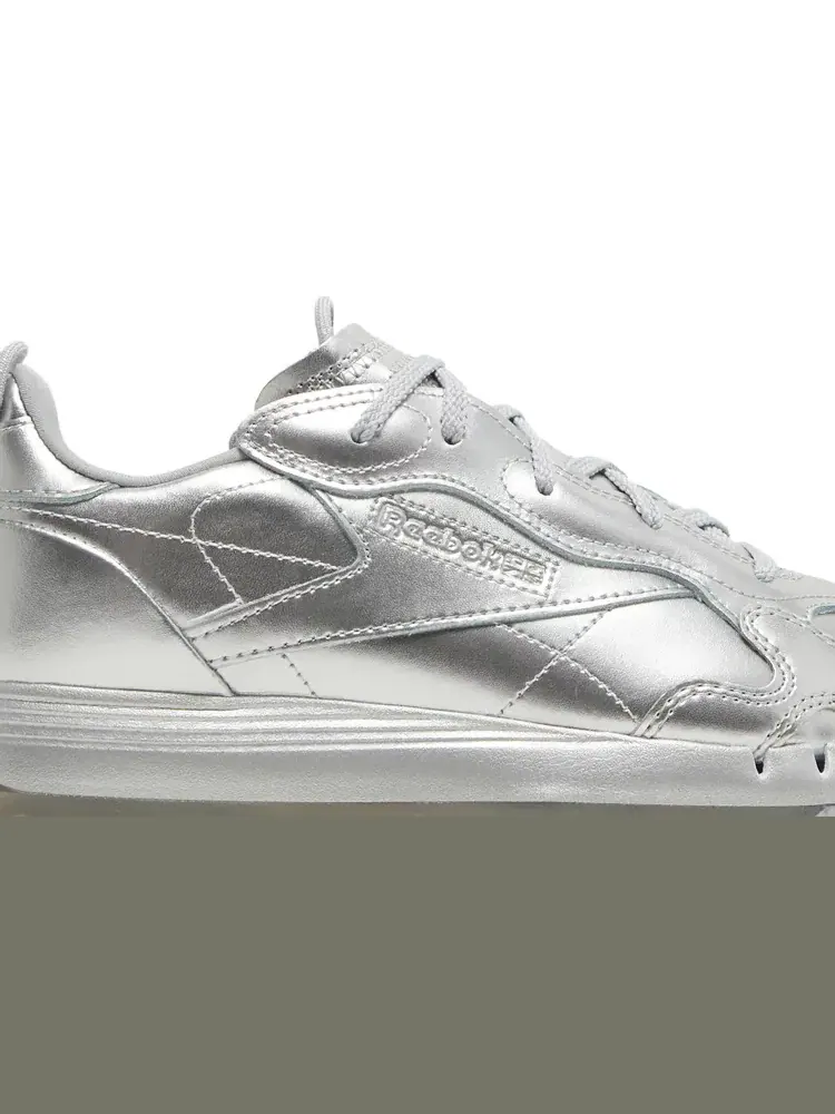 Кроссовки cardi b x wmns classic leather 'silver metallic pewter' Reebok — изображение 2 из 8, серебряный