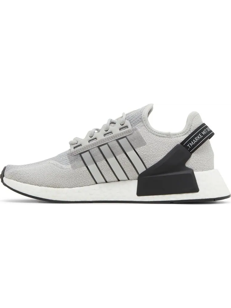 Кроссовки Adidas NMD_R1 V2 'Grey Black' — изображение 3 из 8, серый