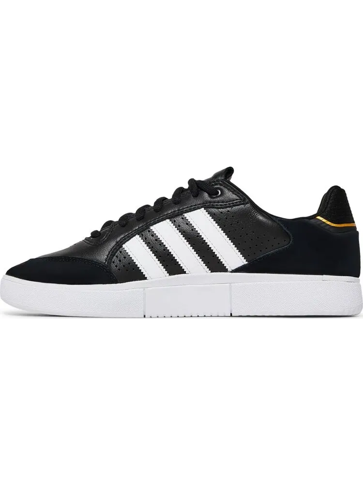 Кроссовки Adidas Tyshawn Low 'Black White' — изображение 3 из 8, черный