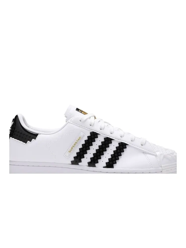 Кроссовки Adidas LEGO x Superstar — изображение 2 из 4, белый
