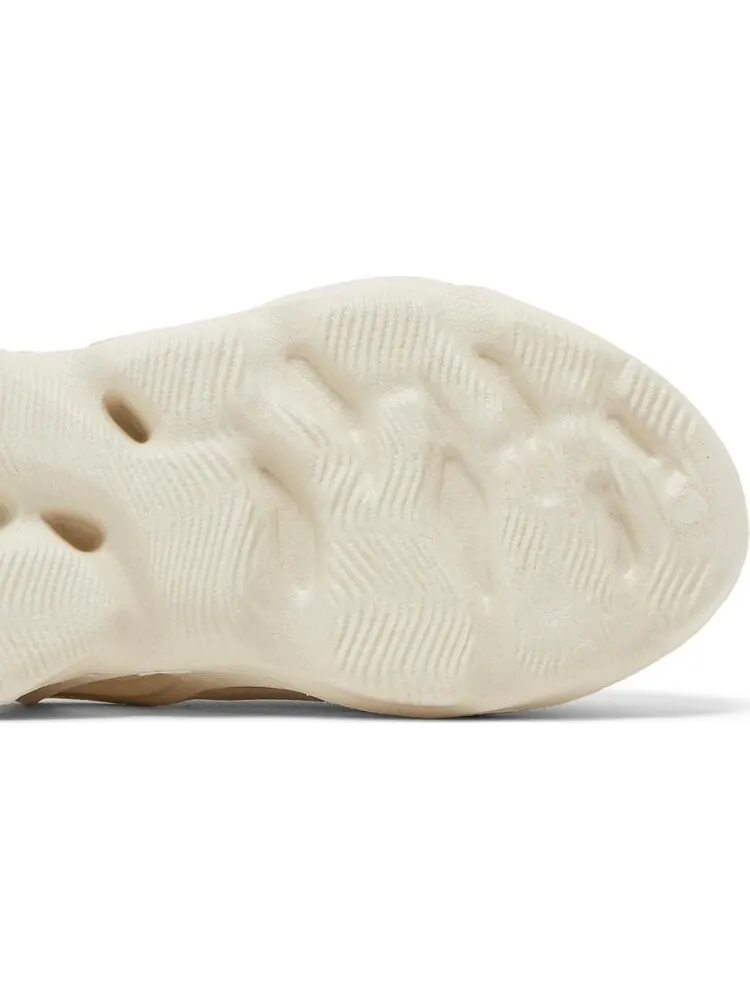 Кроссовки Adidas Yeezy Foam Runner Kids 'Sand' — изображение 5 из 8, бежевый
