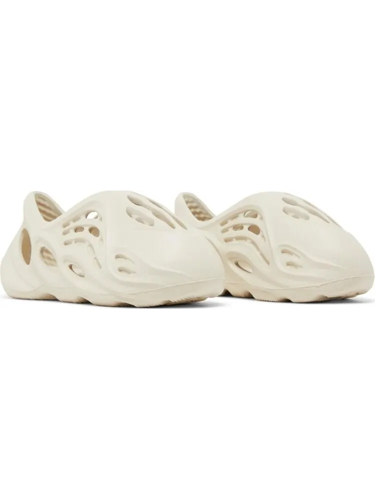 Кроссовки Adidas Yeezy Foam Runner Kids 'Sand' — изображение 8 из 8, бежевый