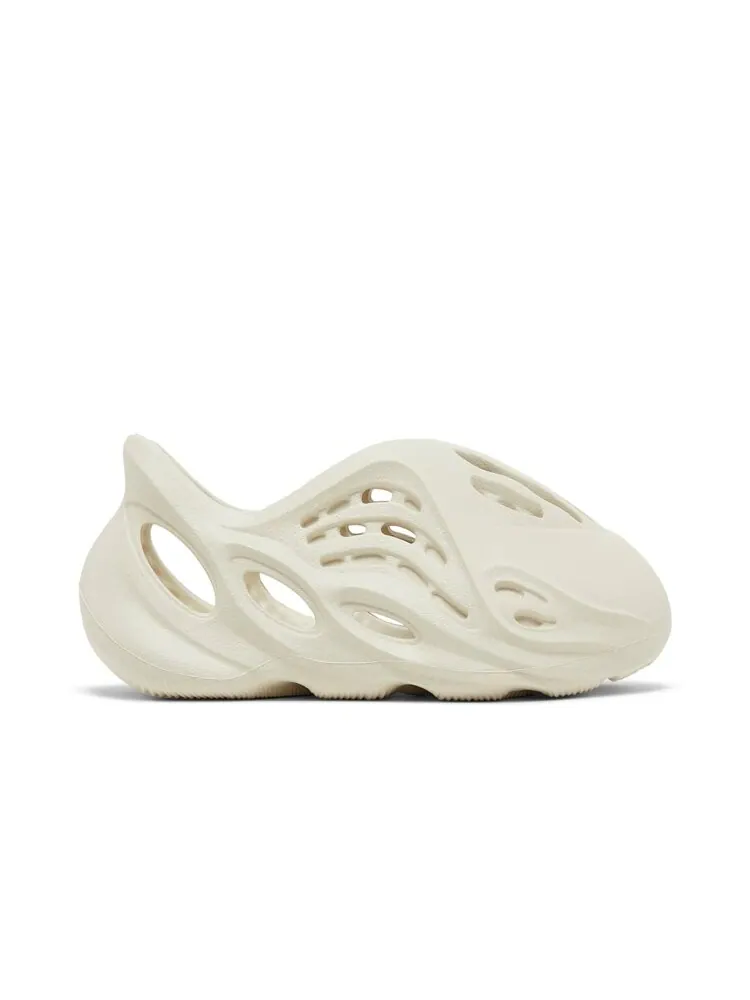 Кроссовки Adidas Yeezy Foam Runner Infants — изображение 1 из 4, бежевый