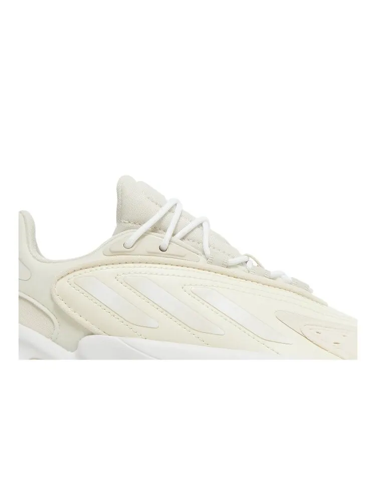 Кроссовки Adidas Ozelia J — изображение 2 из 4, белый