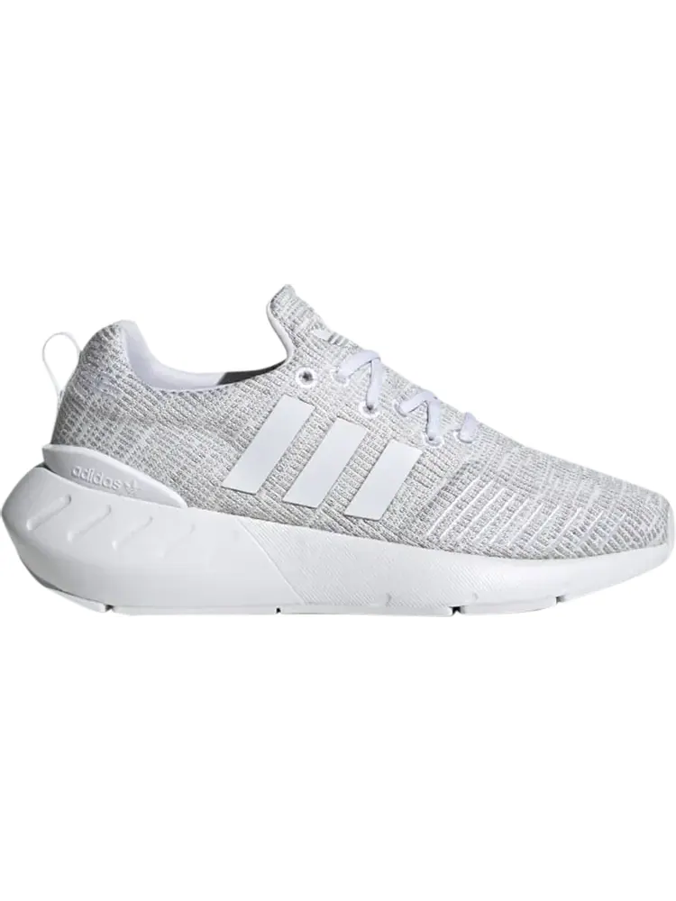 Кроссовки Adidas Swift Run 22 Big Kid — изображение 1 из 1, белый