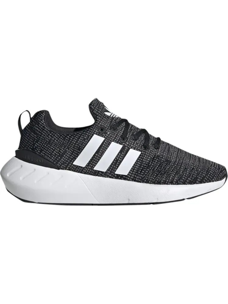 Кроссовки Adidas Swift Run 22 Big Kid 'Core Black' — изображение 1 из 1, черный
