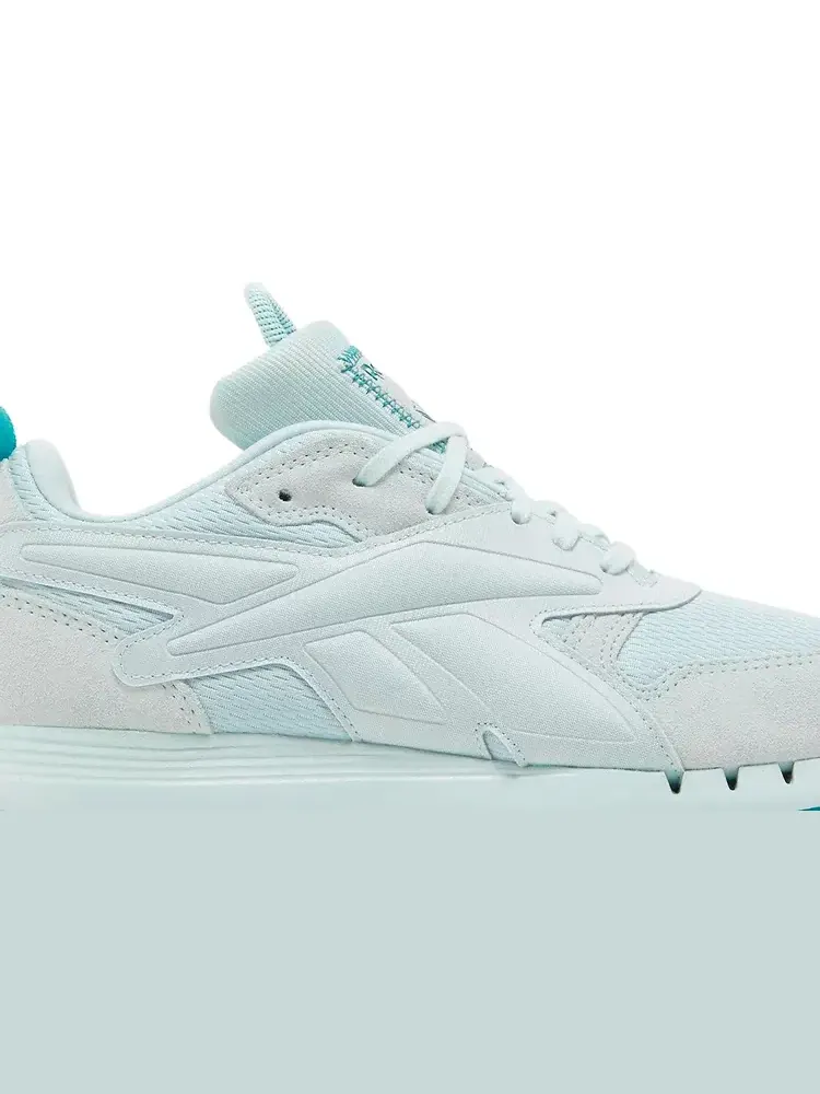 Кроссовки cardi b x wmns classic leather v2 'whisper blue' Reebok — изображение 2 из 8, синий