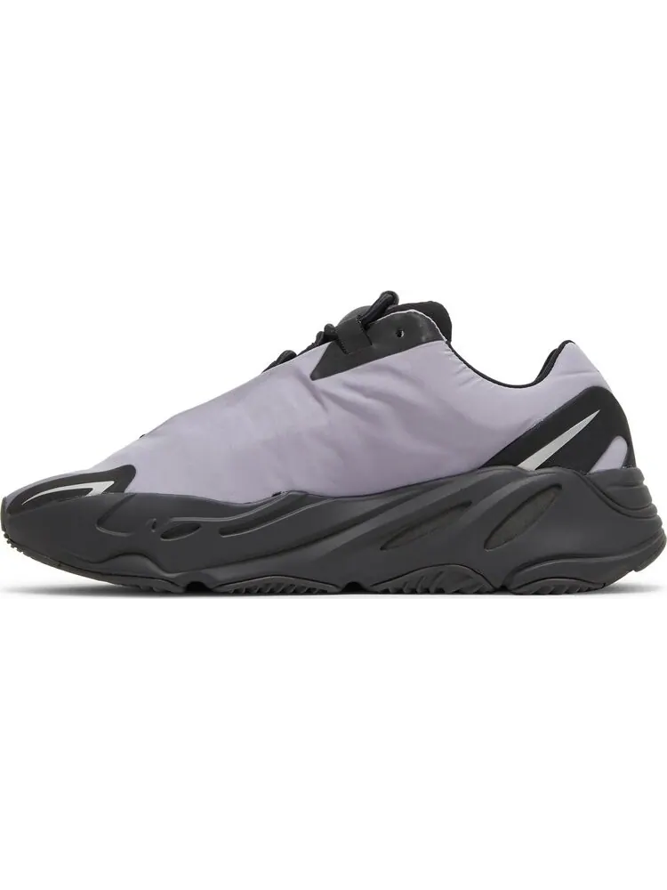 Кроссовки Adidas Yeezy Boost 700 MNVN 'Geode' — изображение 3 из 9, серый