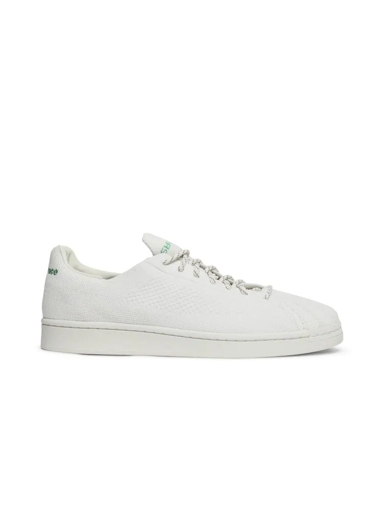 Кроссовки Adidas Pharrell x Superstar Primeknit — изображение 1 из 4, белый