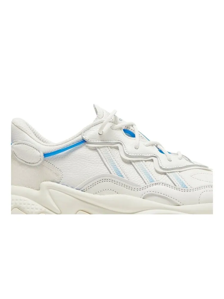 Кроссовки Adidas Ozweego — изображение 2 из 4, белый