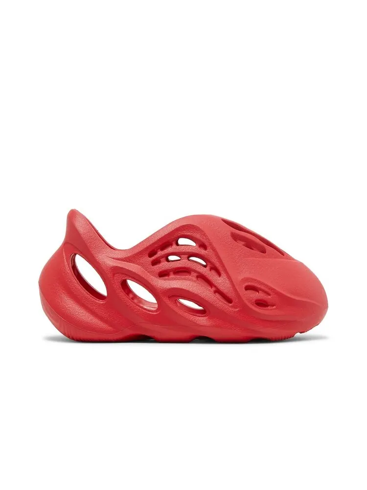 Кроссовки Adidas Yeezy Foam Runner Infants — изображение 1 из 4, красный