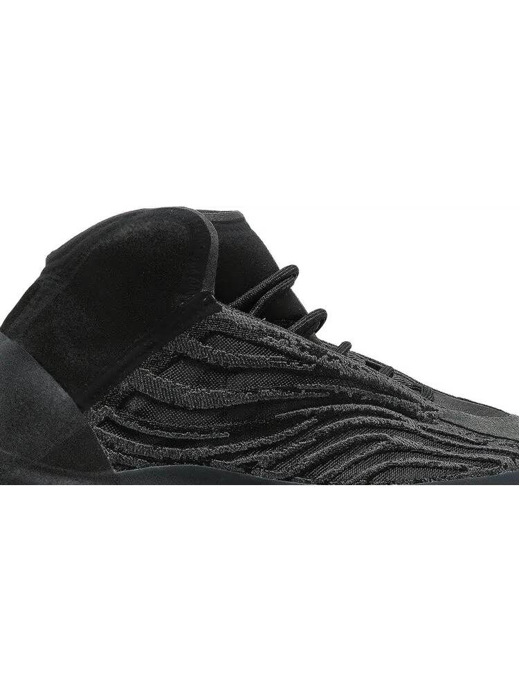 Кроссовки Adidas Yeezy Quantum 'Onyx' — изображение 2 из 8, черный