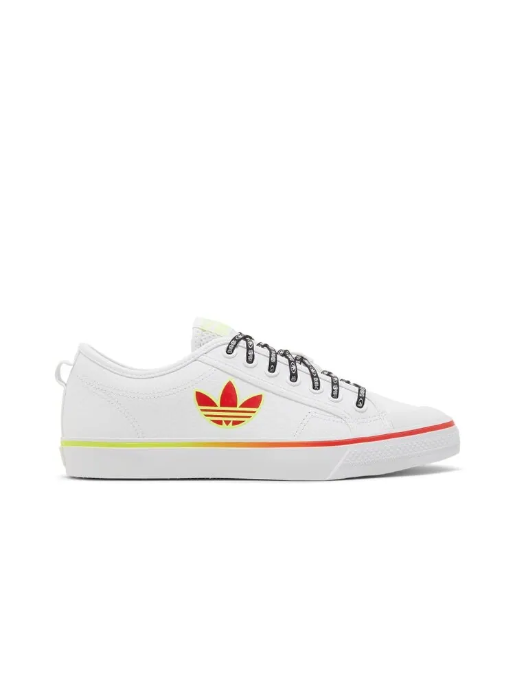 Кроссовки Adidas Nizza Trefoil — изображение 1 из 4, белый