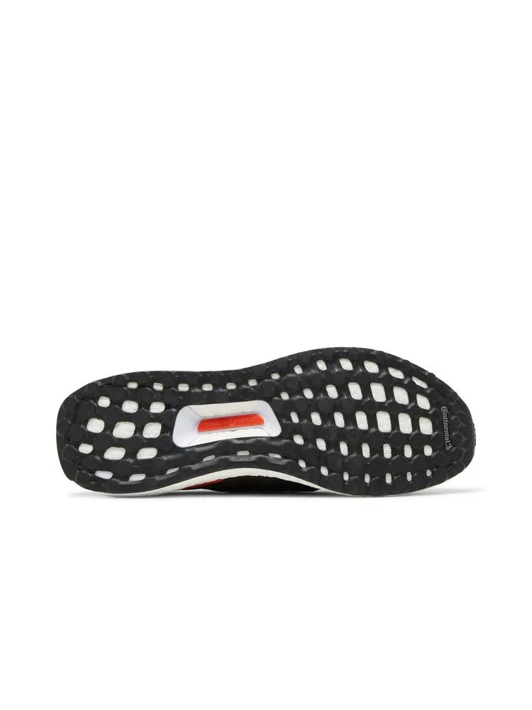Кроссовки adidas UltraBoost 5.0 DNA 'Black Solar Red' — изображение 5 из 9, черный/черный/красный