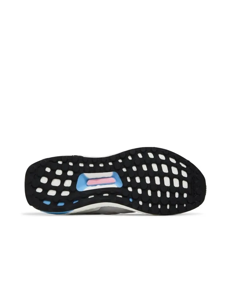 Кроссовки Adidas Wmns UltraBoost 5.0 DNA — изображение 4 из 4, белый